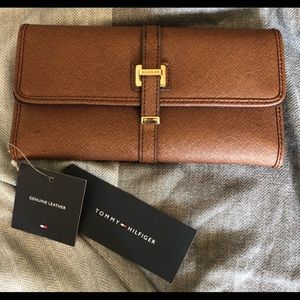 Tommy Hilfiger Chestnut Wallet